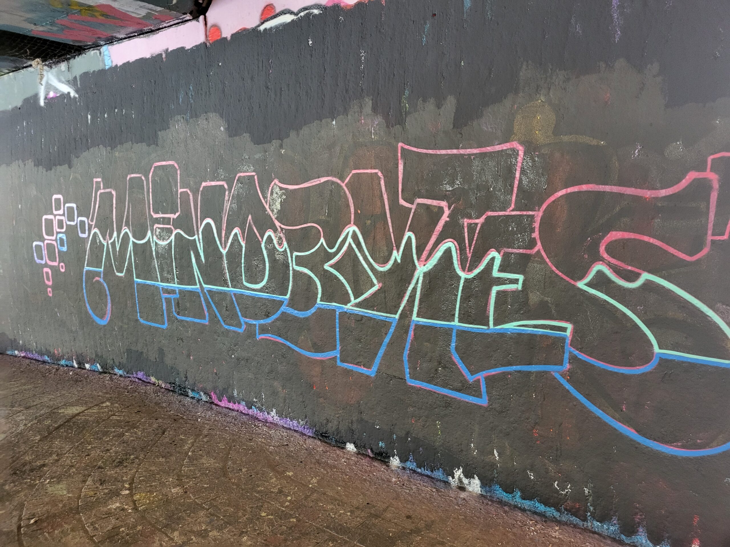 spraying-mindbytes-001 Graffiti-Spraying MindBytes